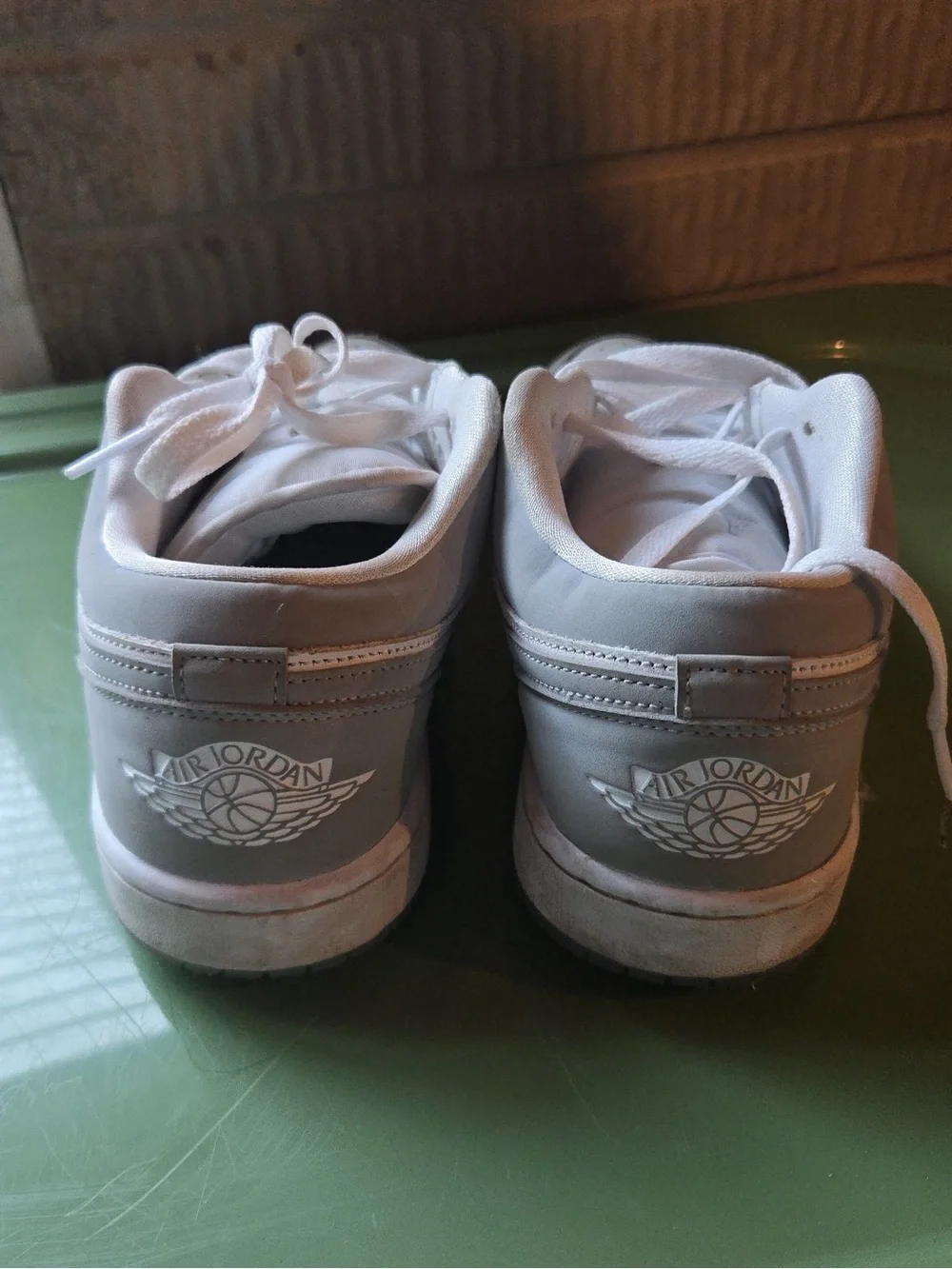 Jordan Low-Top Sneakers in White and Light Gray